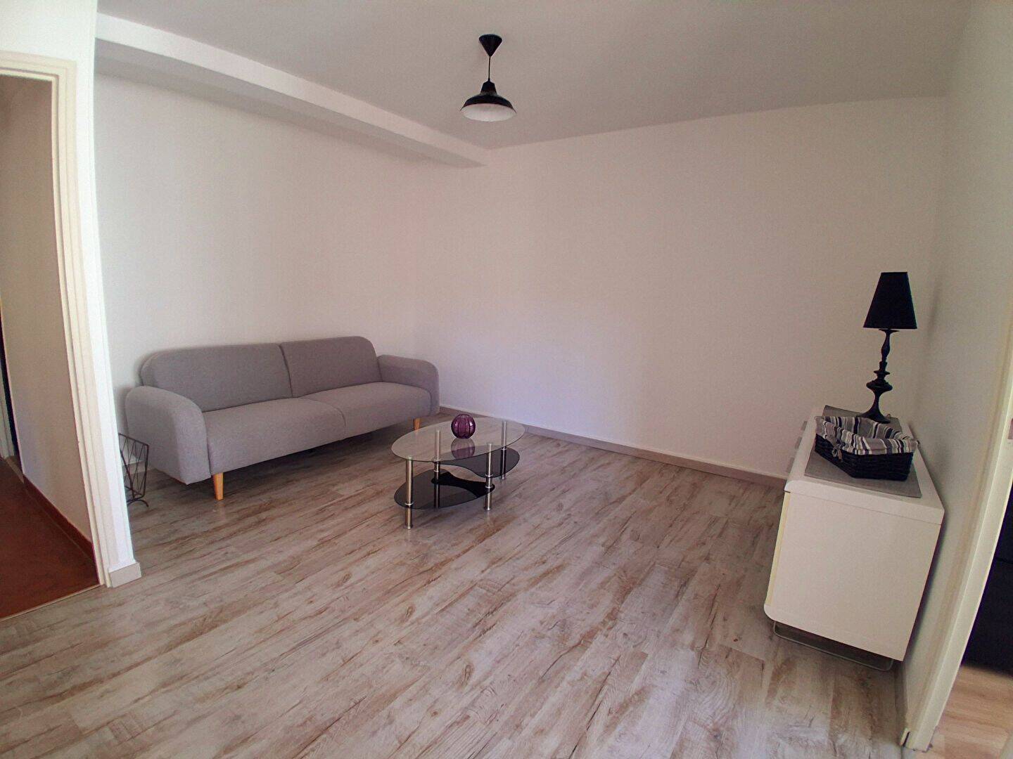Appartement 2 pièces 55 m² · à Auxerre · 55 m² · 614 €