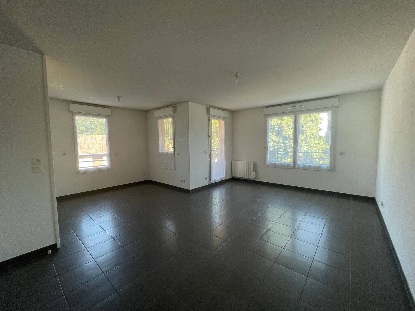 Appartement 3 pièces 64 m² · à Vénissieux · 64 m² · 885 €/mois