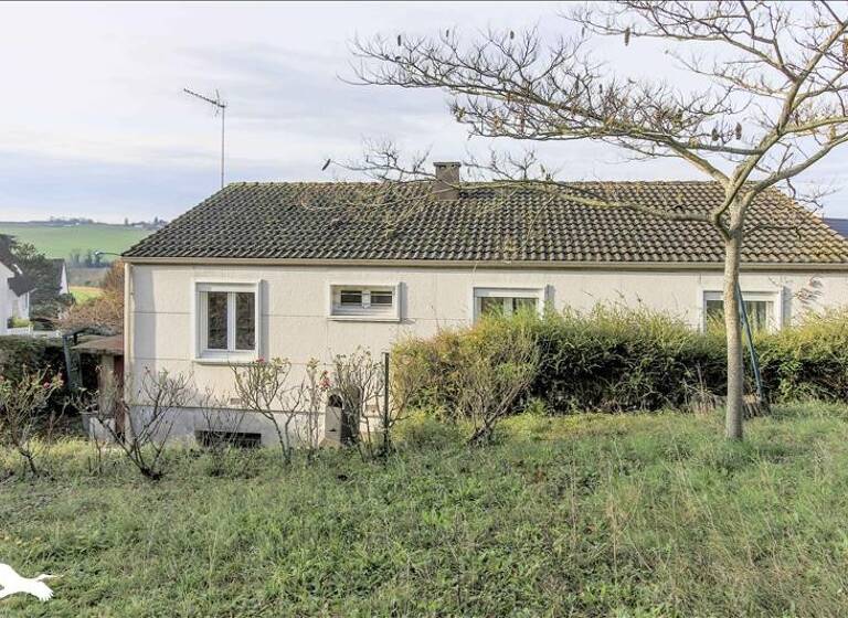 Maison à vendre 319 000 € 6 pièces 4<br/>chambres 93 m²<br/>superficie 469 m²<br/>terrain Le Val des Pigeons-Le Gêne Beynes 78650
