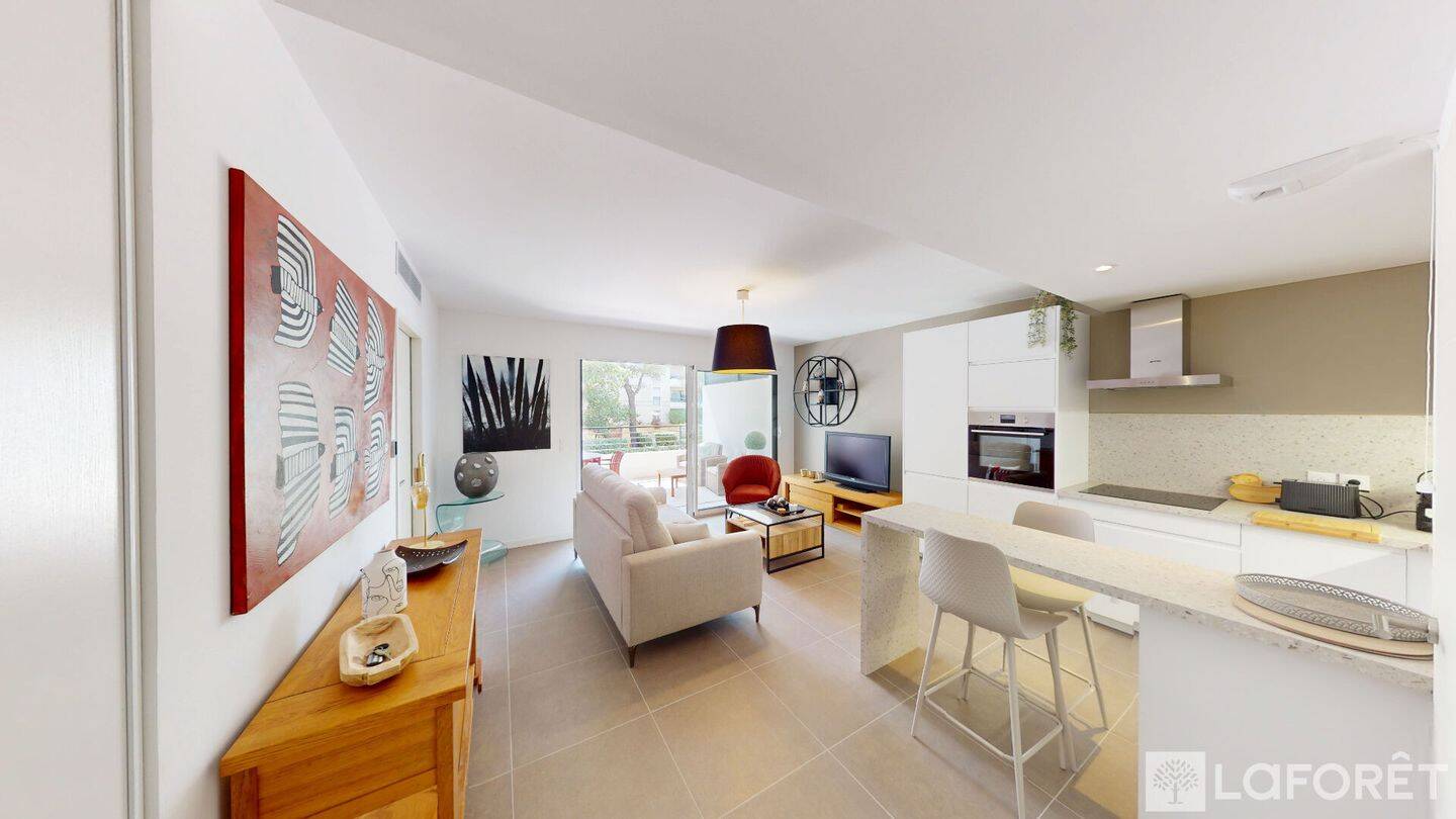 Appartement 2 pièces 51 m² · à Fréjus · 51,2 m² · 1 350 €/mois