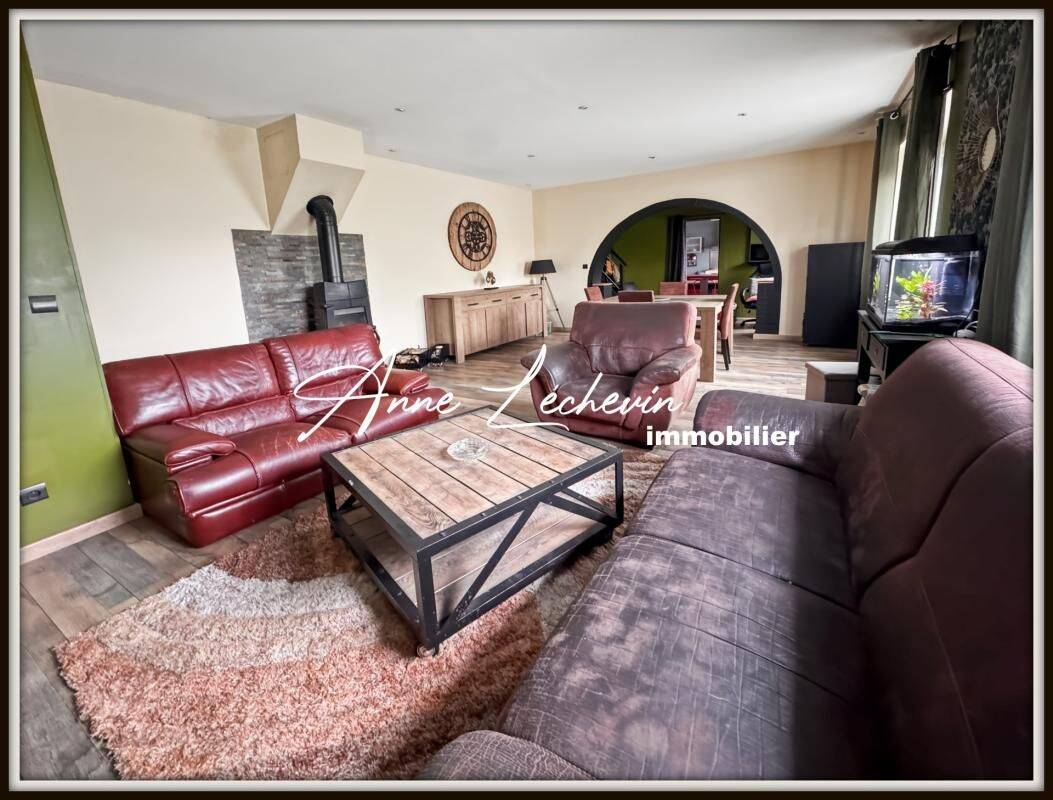 Maison 6 pièces 183 m² · à Bauvin · 183 m² · 199 900 €