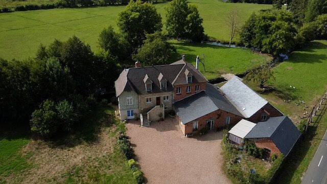 Maison 12 pièces 338 m² · à Lisieux · 338 m² · 527 500 €