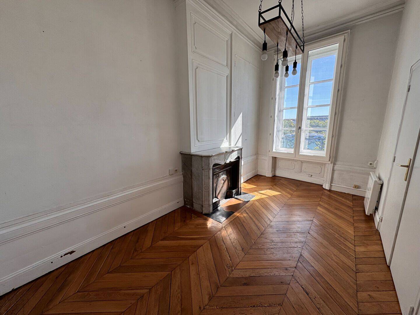 Appartement 2 pièces 46 m² · à Lyon 2ème Arrondissement · 45,7 m² · 1 060 €/mois