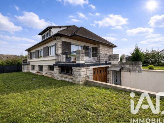 Maison à vendre 399 000 € 6 pièces 3 chambres 151 m² 150 m² de terrain Centre Ville Sud Montmagny 95360
