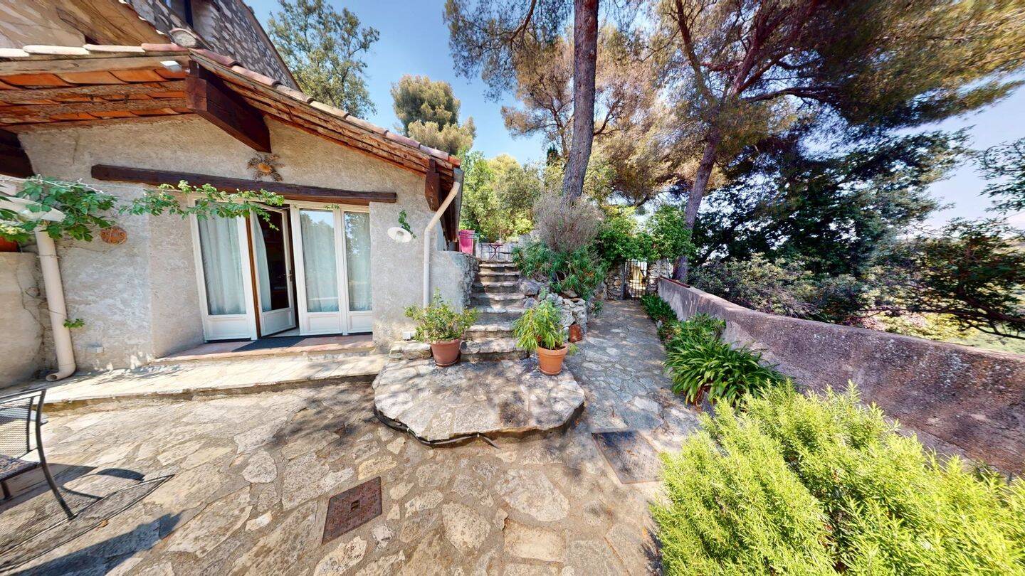 Maison 1 pièce 27 m² · à Vence · 27 m² · 195 000 €