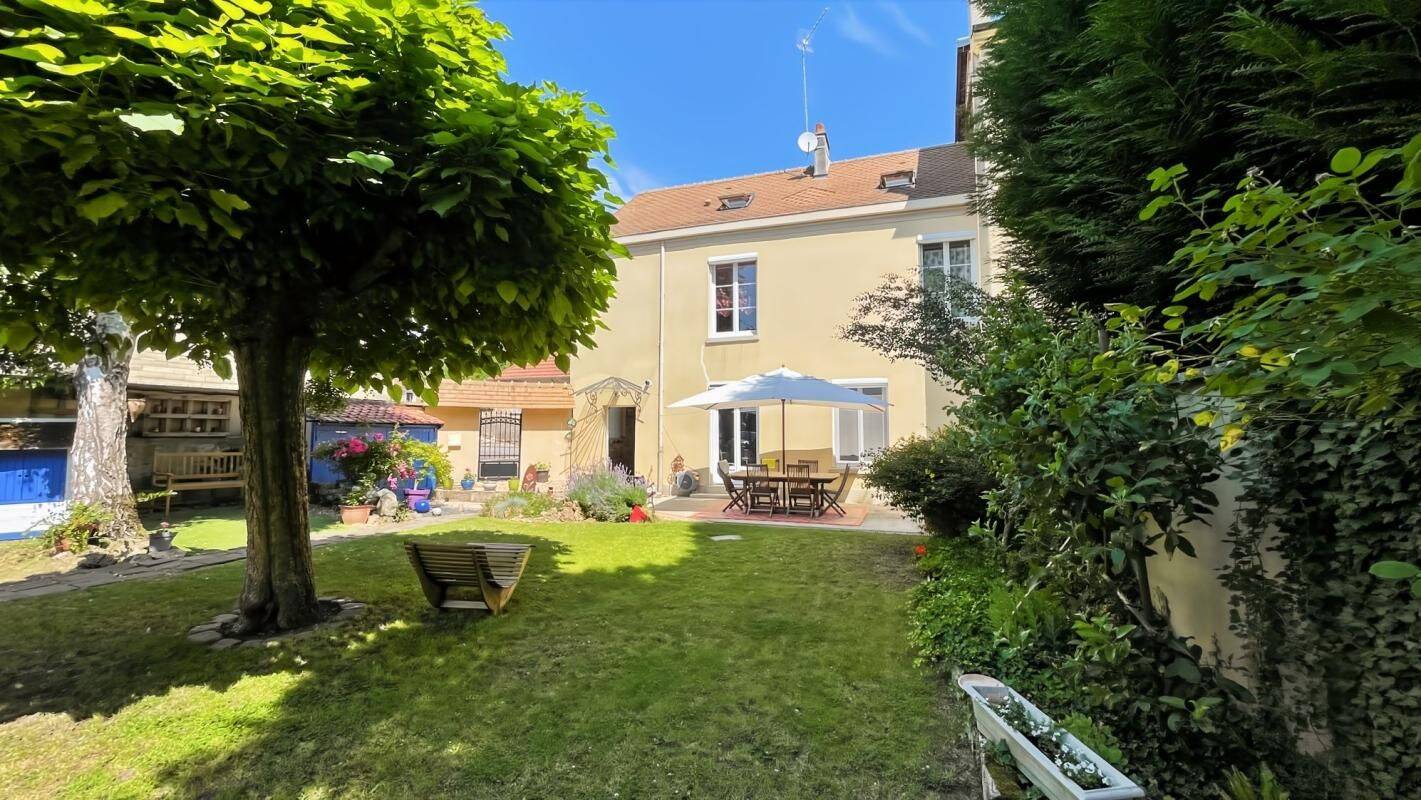 Maison 4 pièces 156 m² · à Magny-en-Vexin · 156,1 m² · 299 000 €