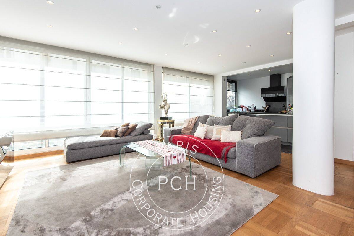 Appartement 3 pièces 102 m² · à Paris 16ème Arrondissement · 102 m² · 3 650 €
