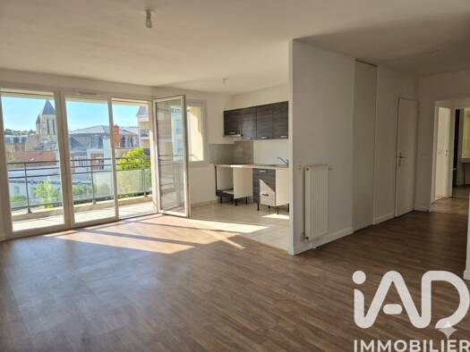 Appartement à vendre 179 900 € 3 pièces 2 chambres 67 m² Étage 2/4 Rive Droite-Apport Paris Gare Corbeil-Essonnes 91100