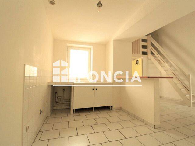 Appartement 1 pièce 36 m² · à Nîmes · 36 m² · 416 €