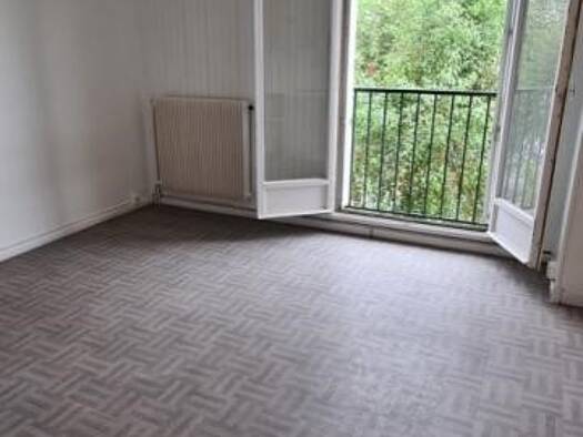 Appartement à louer 749 € 1 pièce 25 m² 2ème étage disponible dès maintenant Centre Ville Saint-Brice-sous-Forêt 95350