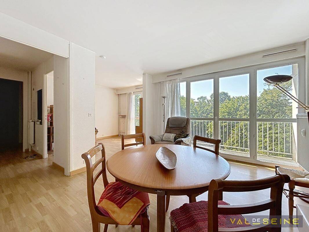 Appartement 5 pièces 85 m² · à Mont-Saint-Aignan · 84,9 m² · 149 000 €