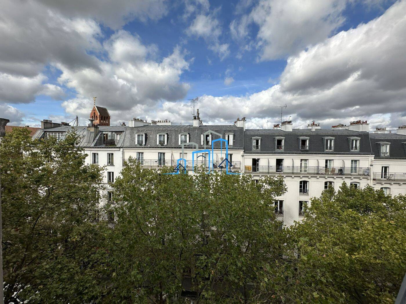 Appartement 2 pièces 24 m² · à Paris 18ème Arrondissement · 24 m² · 245 000 €