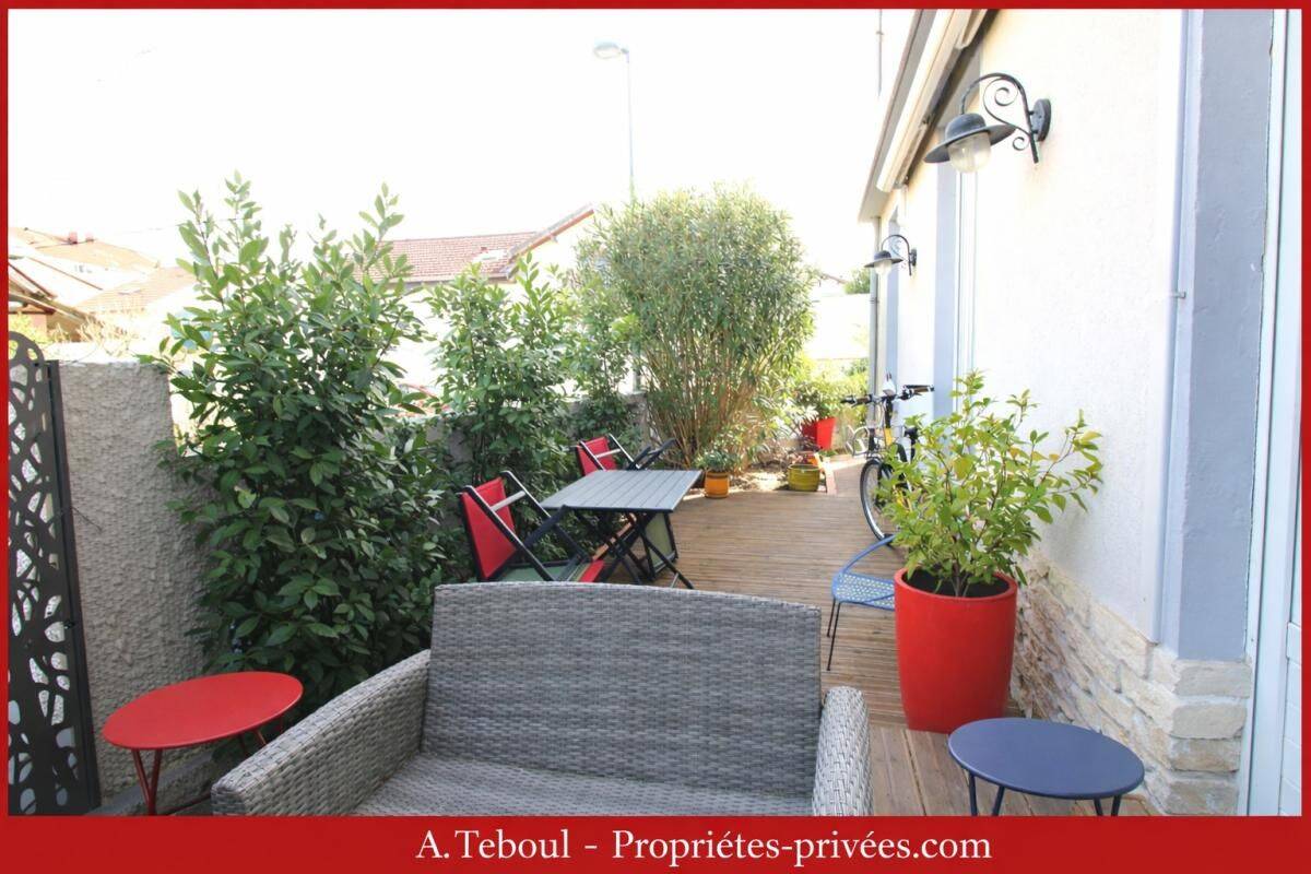 Maison 6 pièces 180 m² · à Villeurbanne · 180 m² · 575 000 €