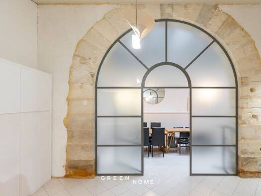 Local commercial à vendre 185 000 € 78 m² de surface de vente Le chapitre Marseille 1er arrondissement 13001