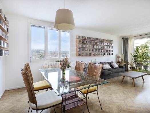 Appartement à vendre 260 000 € 5 pièces 3 chambres 85 m² Étage 6/8 Champlong Saint-Genis-Laval 69230