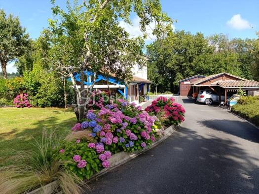 Maison à vendre 318 500 € 6 pièces 4 chambres 164 m² Saint-Antoine-d'Auberoche 24330