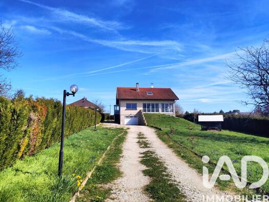 Maison à vendre 189 000 € 6 pièces 3 chambres 121 m² 2 615 m² de terrain Lantenne-Vertière 25170