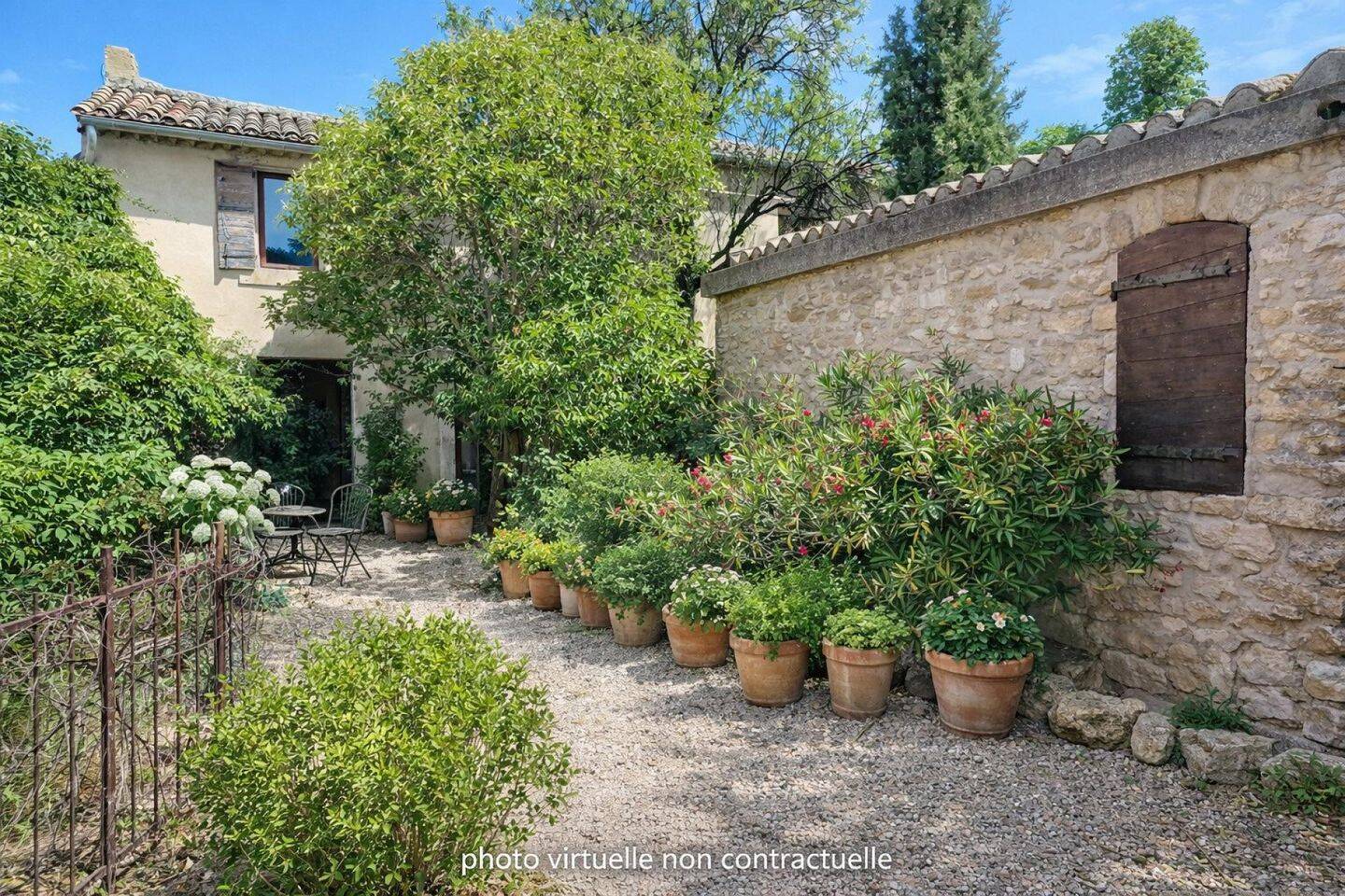 Maison 8 pièces 150 m² · à Robion · 150 m² · 489 000 €