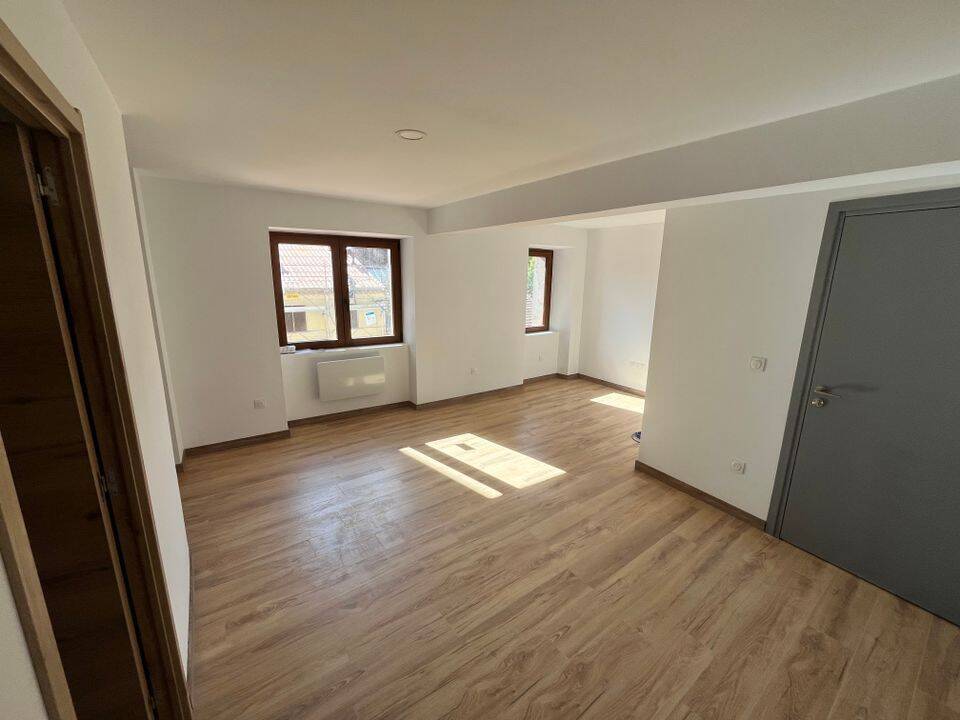Appartement 3 pièces 70 m² · à Saint-Pons-de-Thomières · 70 m² · 570 €/mois