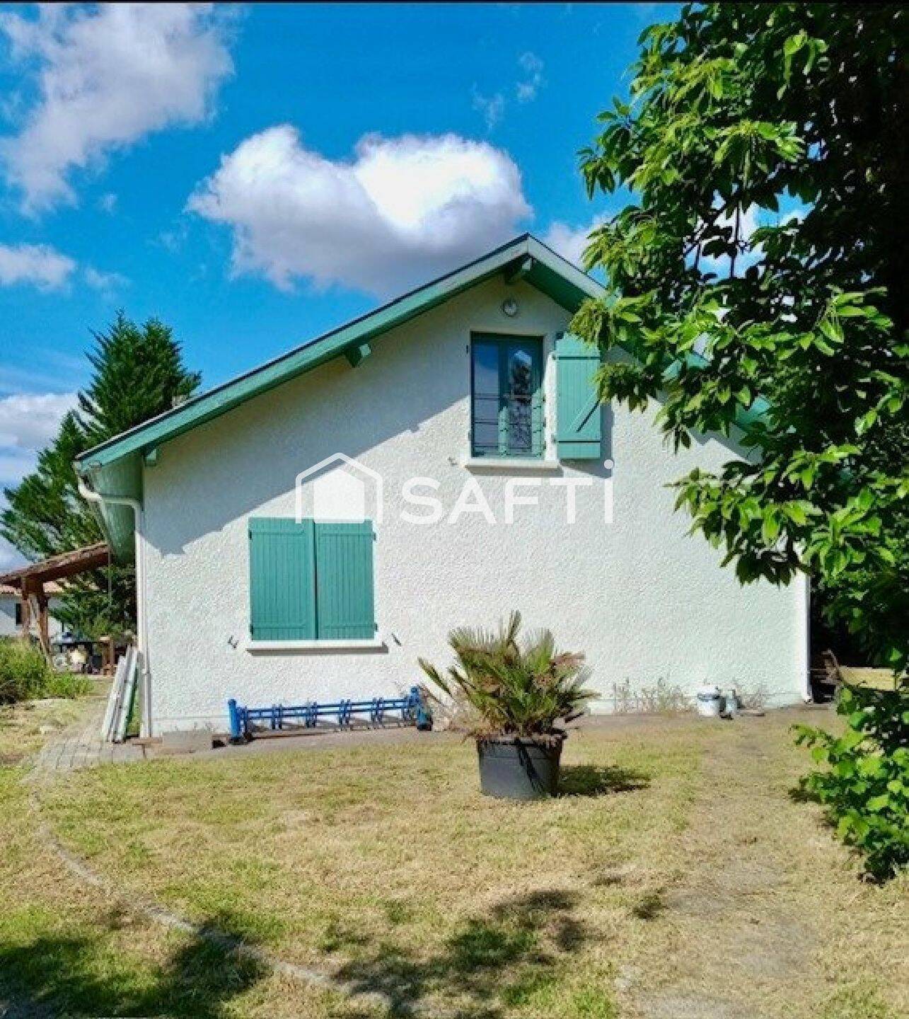 Maison 4 pièces 107 m² · à Ychoux · 107 m² · 335 000 €