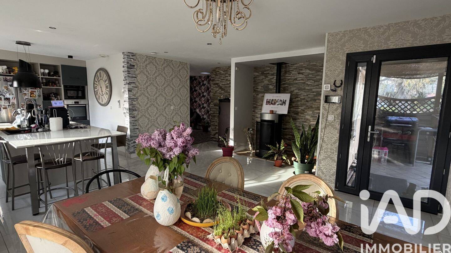 Maison 7 pièces 155 m² · à Migné-Auxances · 155 m² · 279 500 €
