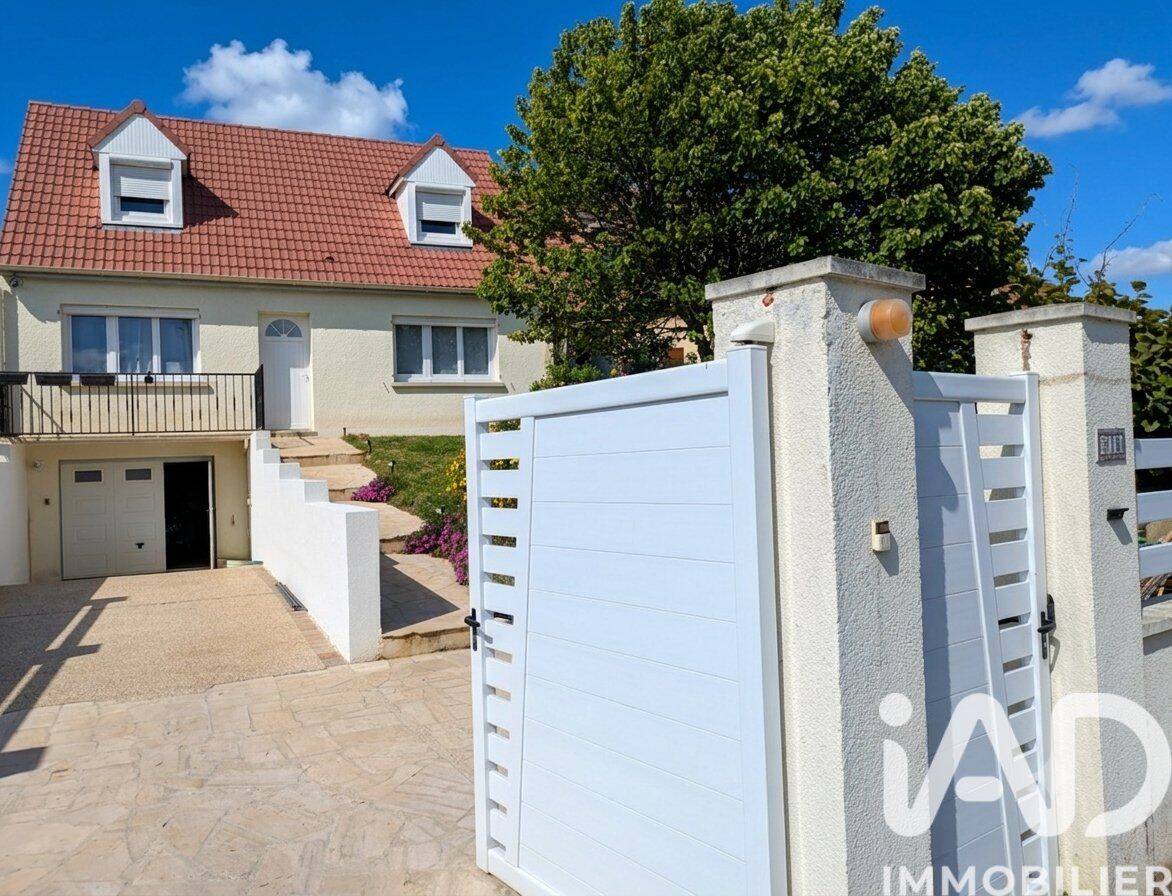 Maison 5 pièces 92 m² · à Bruyères-le-Châtel · 91,8 m² · 340 000 €