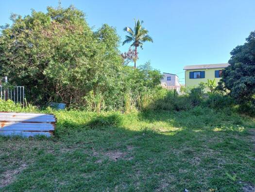 Terrain constructible à vendre 229 000 € 1 975 m² de terrain Saint-André 97440