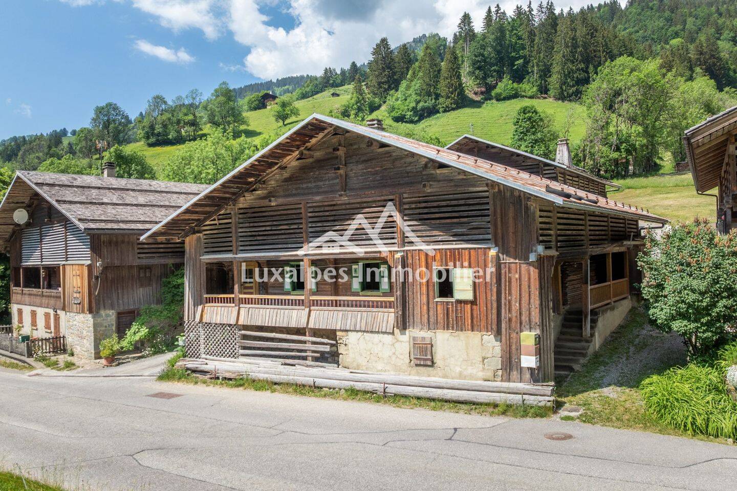 Maison 4 pièces 288 m² · à Le Grand-Bornand · 287,6 m² · 577 500 €