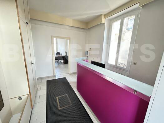 Espace bureau à louer 800 € 130 m² de bureaux Courtenay 45320