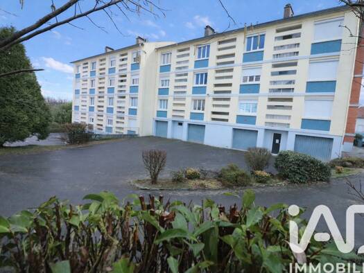 Immeuble à vendre 830 000 € 920,3 m² Neuzy-Le Verdier-Vigny Digoin 71160