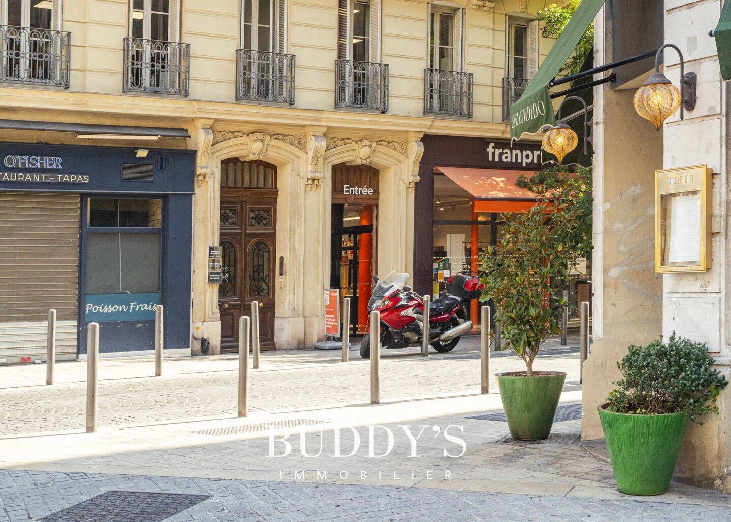 Appartement 2 pièces 60 m² · à Marseille 1er Arrondissement · 60 m² · 240 000 €