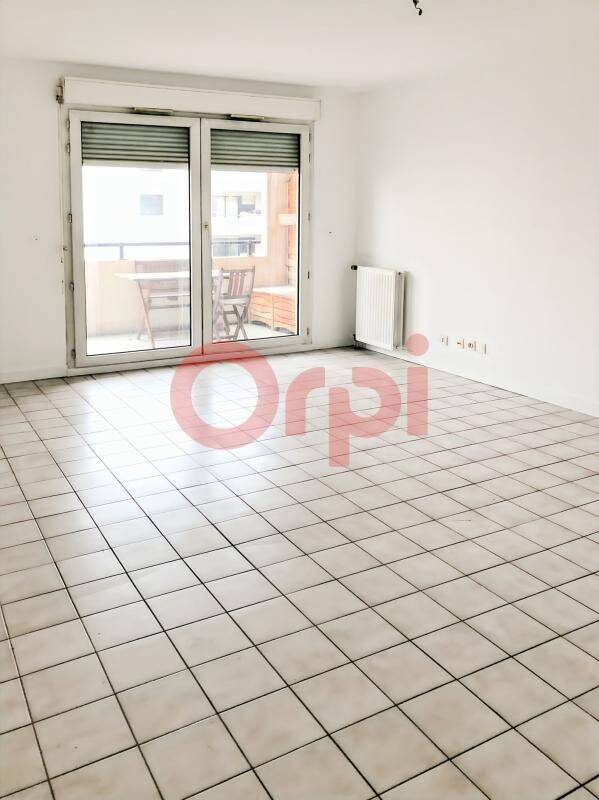 Appartement 3 pièces 63 m² · à Lyon 8ème Arrondissement · 62,8 m² · 1 011 €