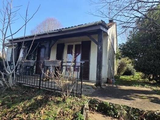 Maison à vendre 89 573 € 5 pièces 3 chambres 74 m² 854 m² de terrain Eyburie 19140