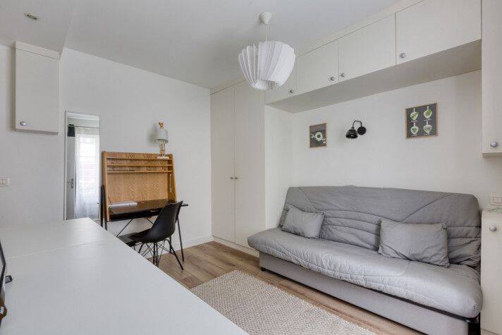 Appartement 1 pièce 15 m² · à Paris 17ème Arrondissement · 15 m² · 818 €