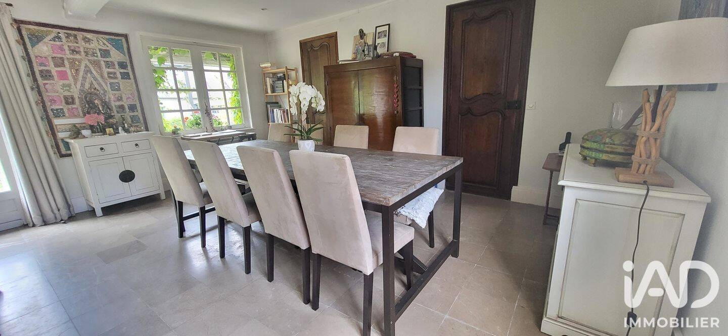 Maison 5 pièces 260 m² · à Ailly-sur-Noye · 260 m² · 281 500 €