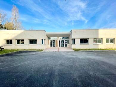 Espace bureau à louer 3 861 € 303 m² de bureaux Labège 31670