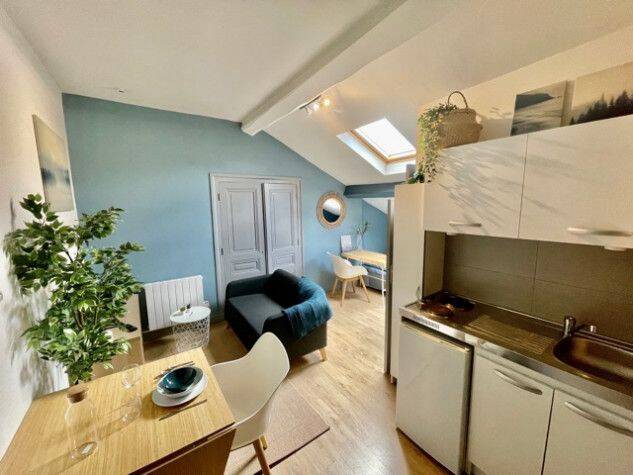 Appartement 1 pièce 15 m² · à Saint-Étienne · 15 m² · 355 €