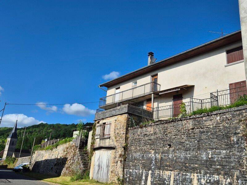 Maison 6 pièces 123 m² · à Cressia · 123 m² · 78 000 €