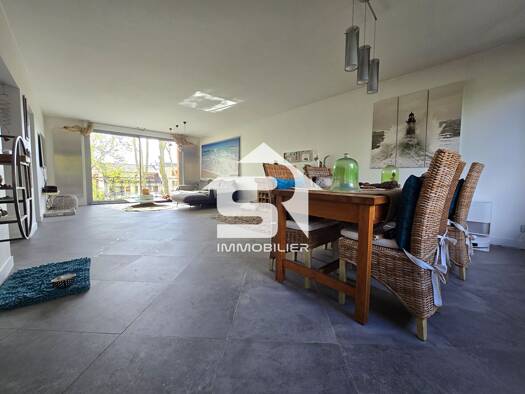 Maison à vendre 1 399 000 € 7 pièces 5 chambres 210 m² 540 m² de terrain Saint-Maur-Créteil Saint-Maur-des-Fossés 94100