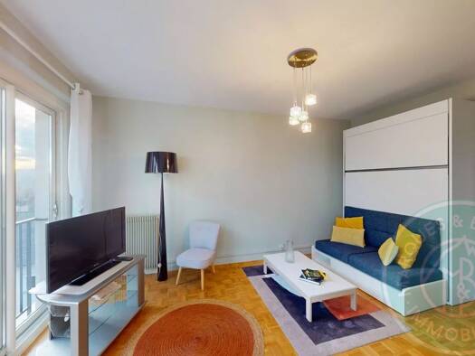 Appartement à louer 600 € 1 pièce 37,8 m² Étage 5/5 XIV Juillet Pau 64000