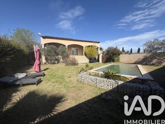Maison à vendre 565 000 € 5 pièces 3 chambres 190 m² 913 m² de terrain Village Lançon-Provence 13680