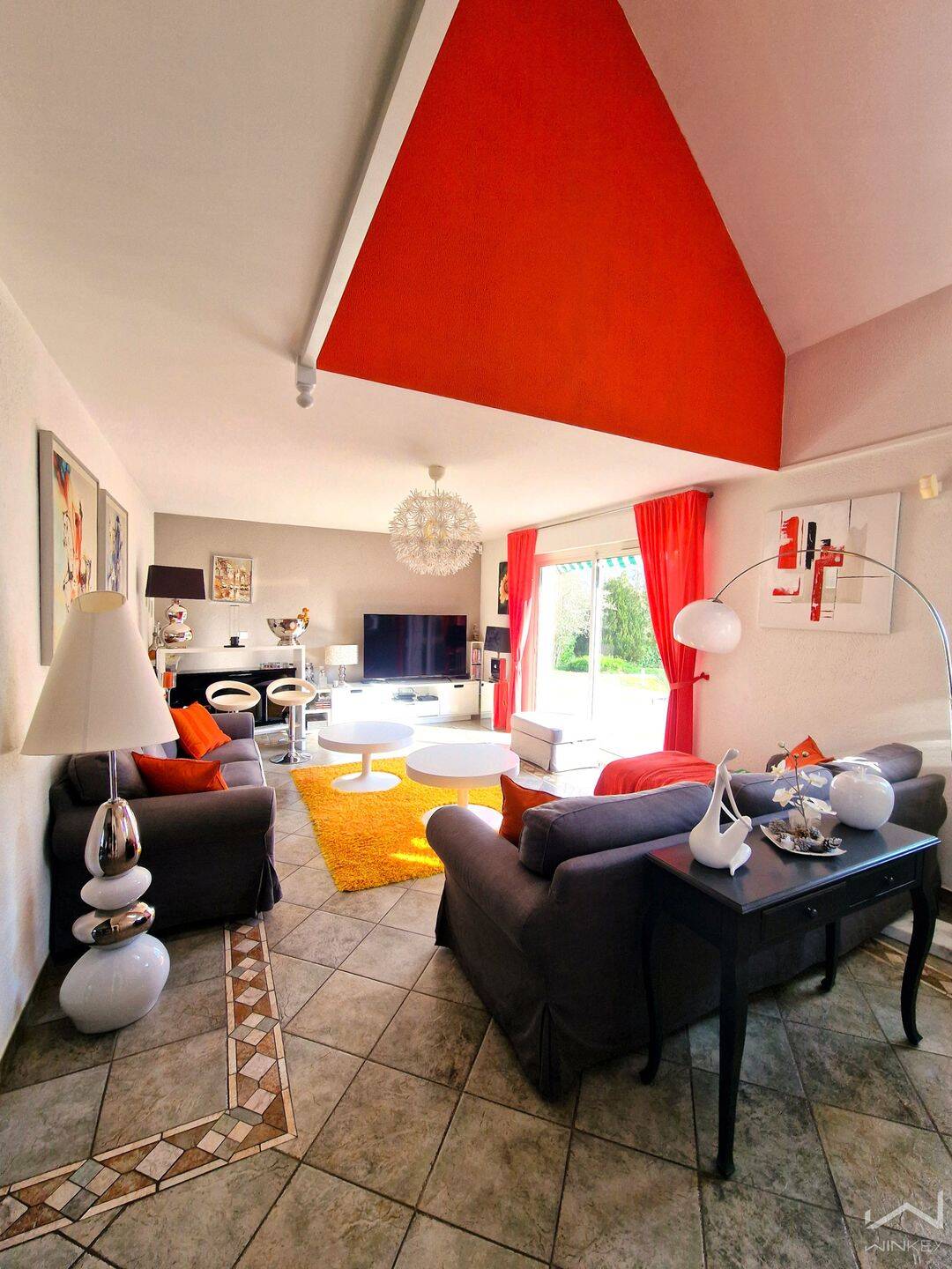 Maison 8 pièces 260 m² · à Saint-Antoine-du-Rocher · 260 m² · 644 000 €