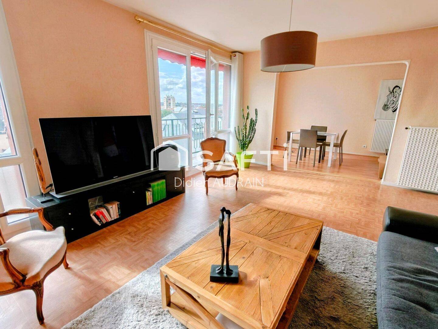 Appartement 4 pièces 88 m² · à Montluçon · 88 m² · 62 500 €