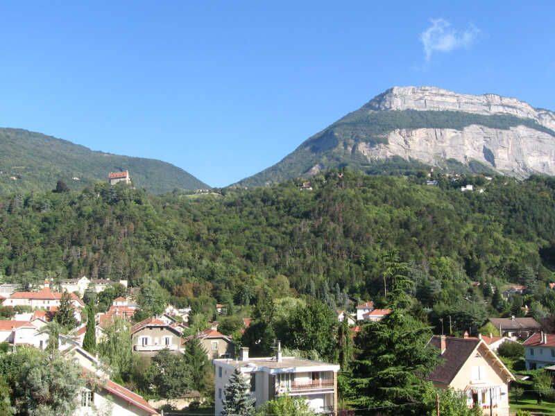 Appartement 3 pièces 82 m² · à Meylan · 82 m² · 1 200 €/mois