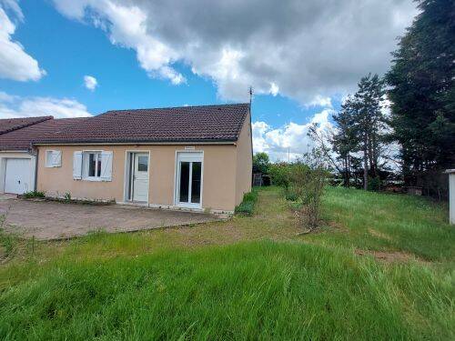 Maison 4 pièces 78 m² · à Sancoins · 78 m² · 86 000 €