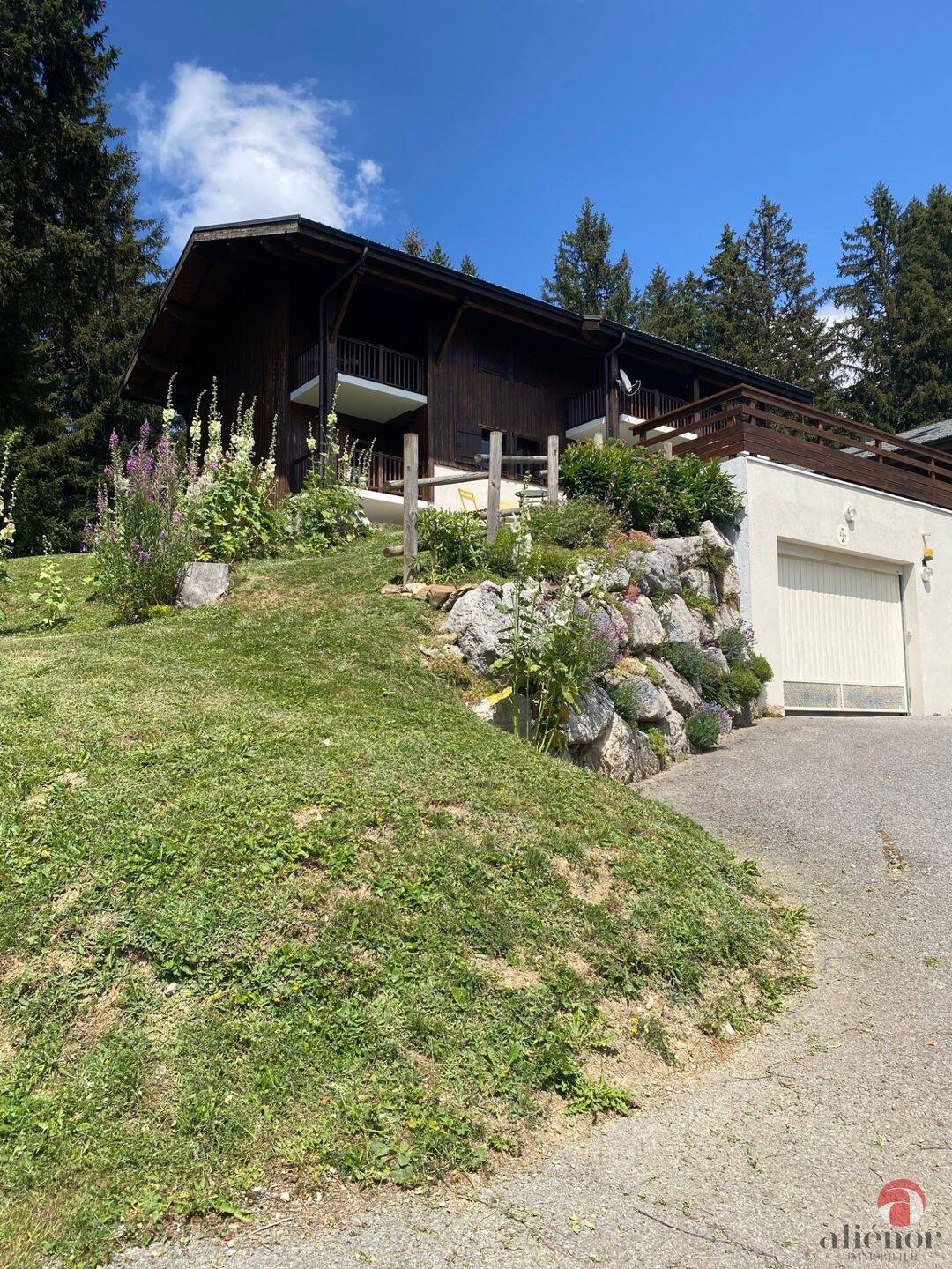 Appartement 3 pièces 55 m² · à Taninges · 54,9 m² · 320 000 €