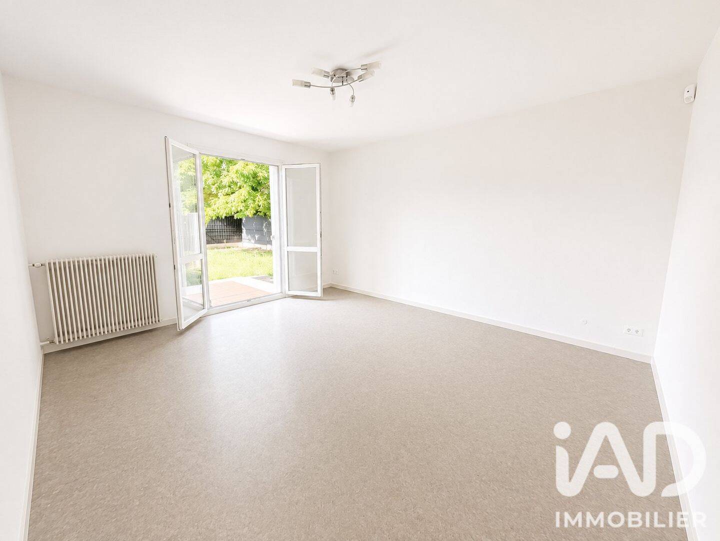 Maison 4 pièces 81 m² · à Saint-Seurin-sur-l'Isle · 81 m² · 128 000 €