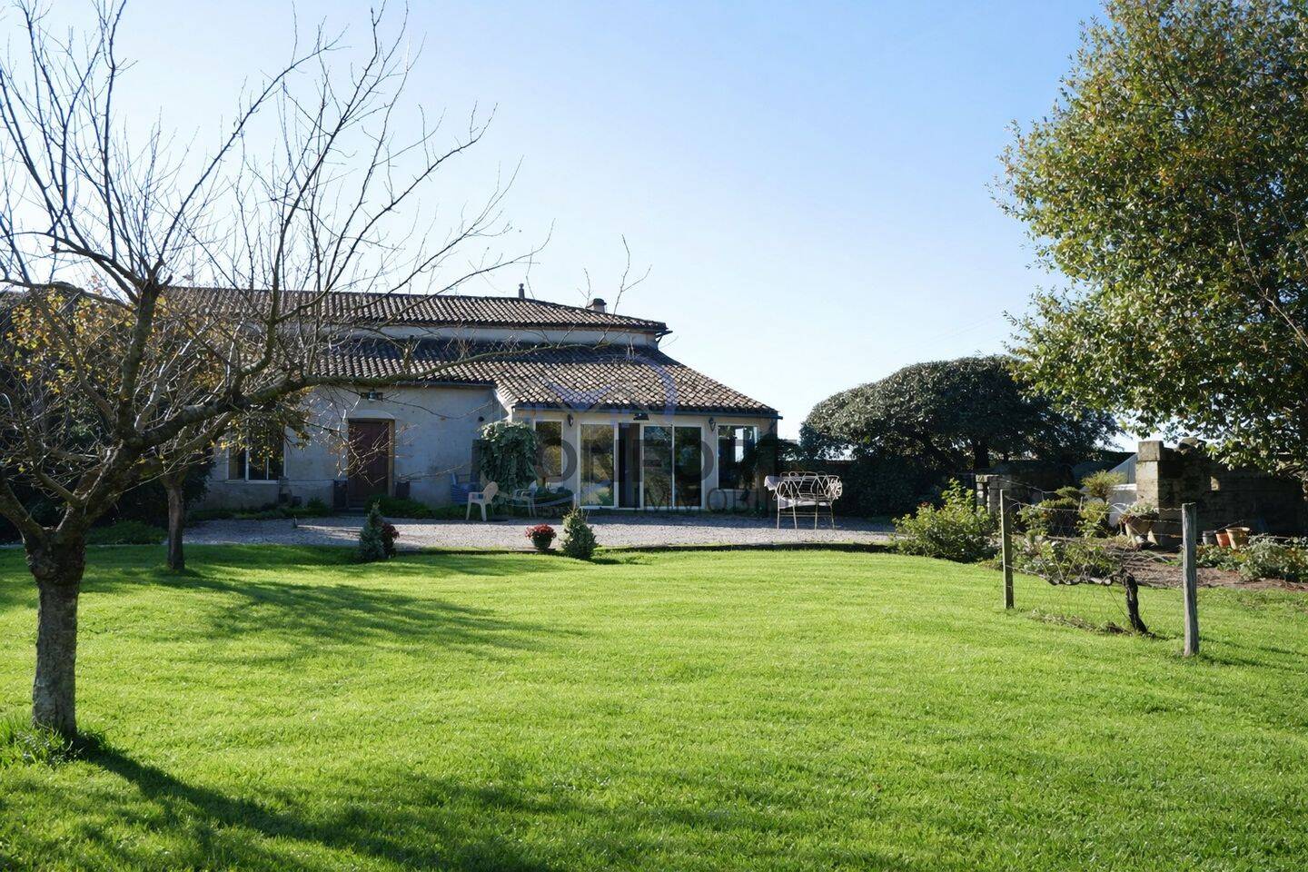 Maison 7 pièces 233 m² · à Castillon-la-Bataille · 233 m² · 296 400 €