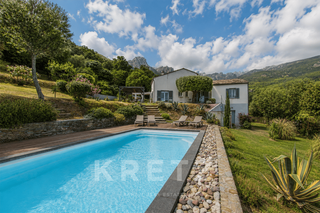 Maison 6 pièces 170 m² · à Brando · 170 m² · 1 295 000 €