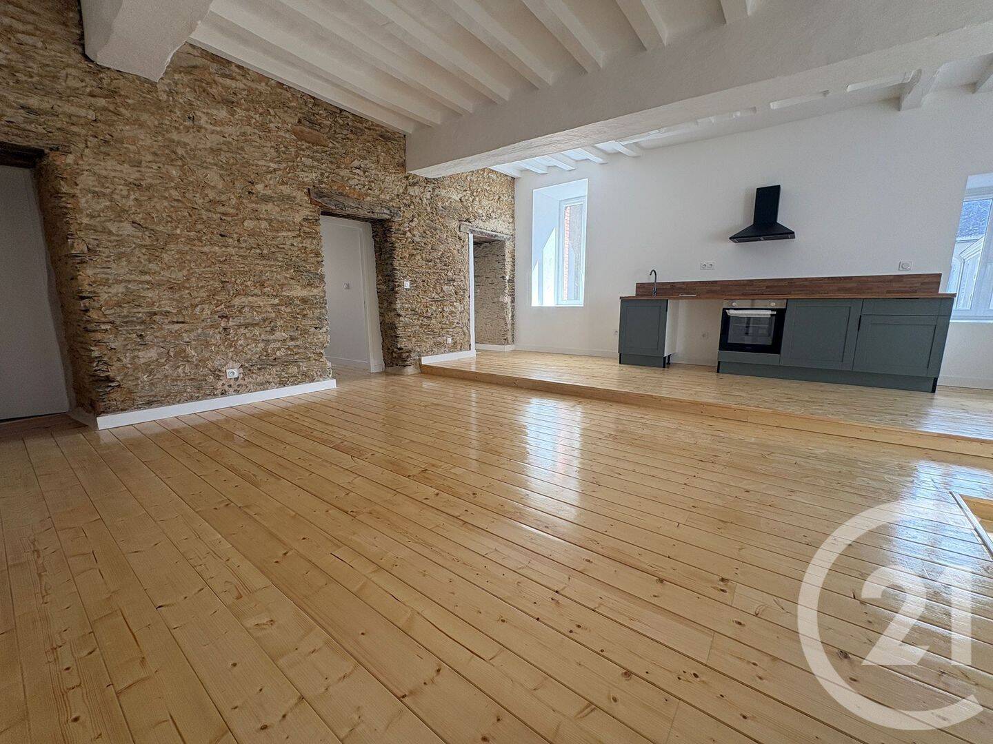 Appartement 3 pièces 90 m² · à Segré-en-Anjou Bleu · 90 m² · 930 €/mois